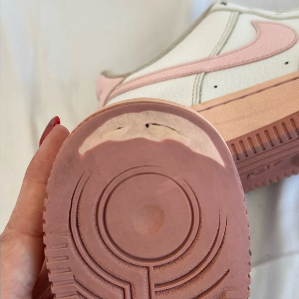 Nike Pink White‎ Air Force 1 Kids Size 5.5 Youth